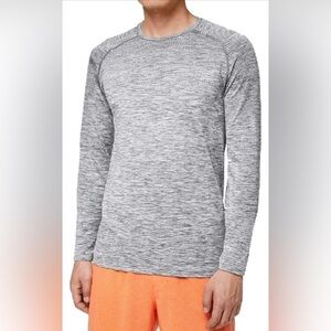 Lululemon men’s metal vent tech long sleeve shirt Size Medium